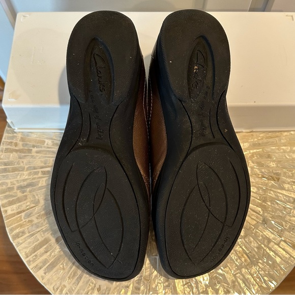 Clarks Metallic Slip On Loafer Shoe - 10M - Picture 7 of 7